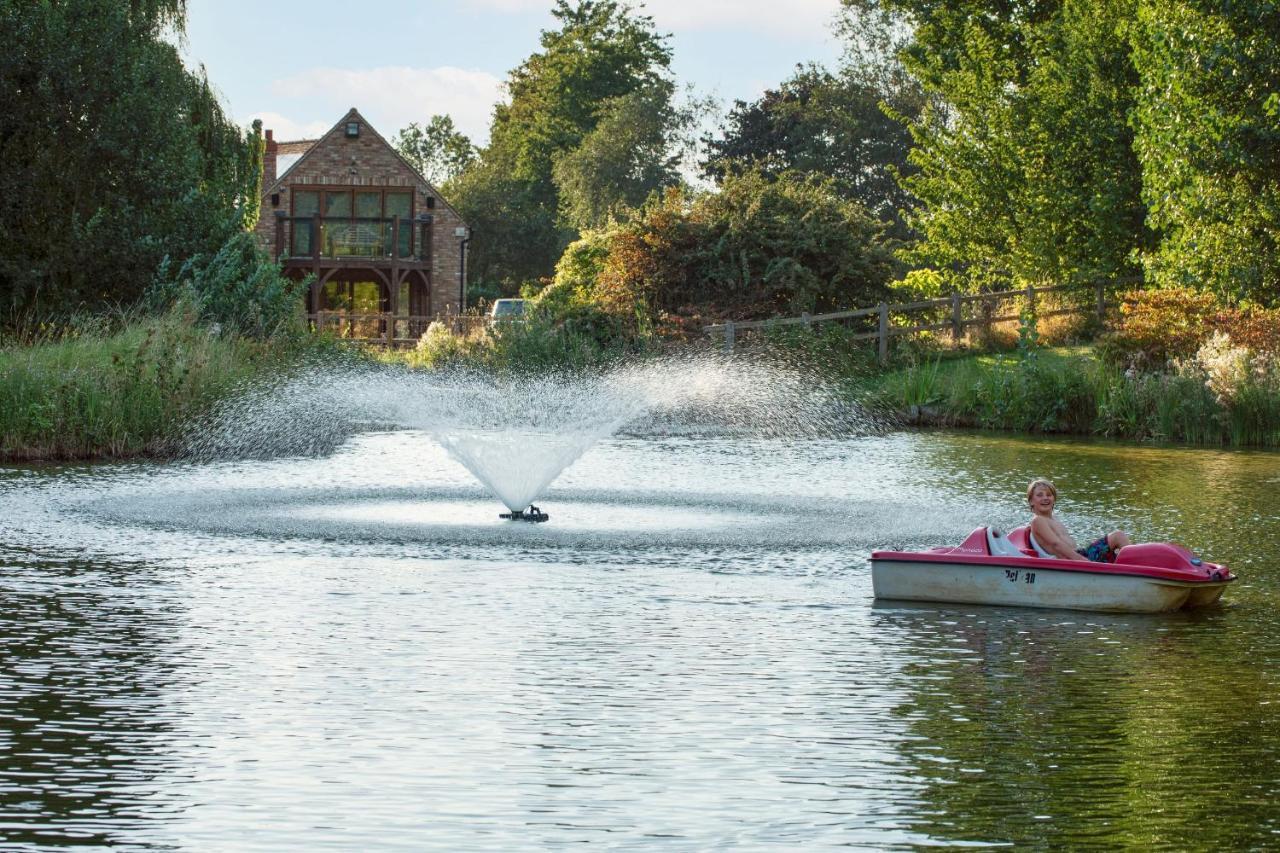 Horsley Hale Farm Glamping Hotel Ely Ngoại thất bức ảnh