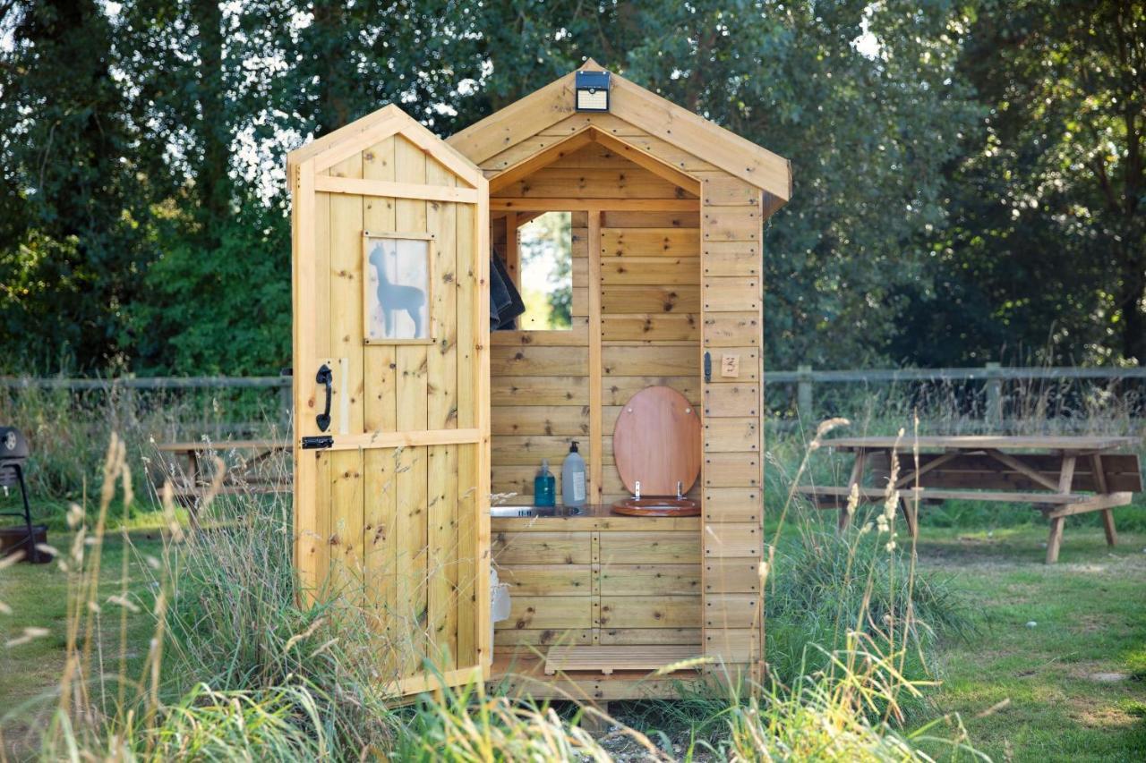 Horsley Hale Farm Glamping Hotel Ely Ngoại thất bức ảnh