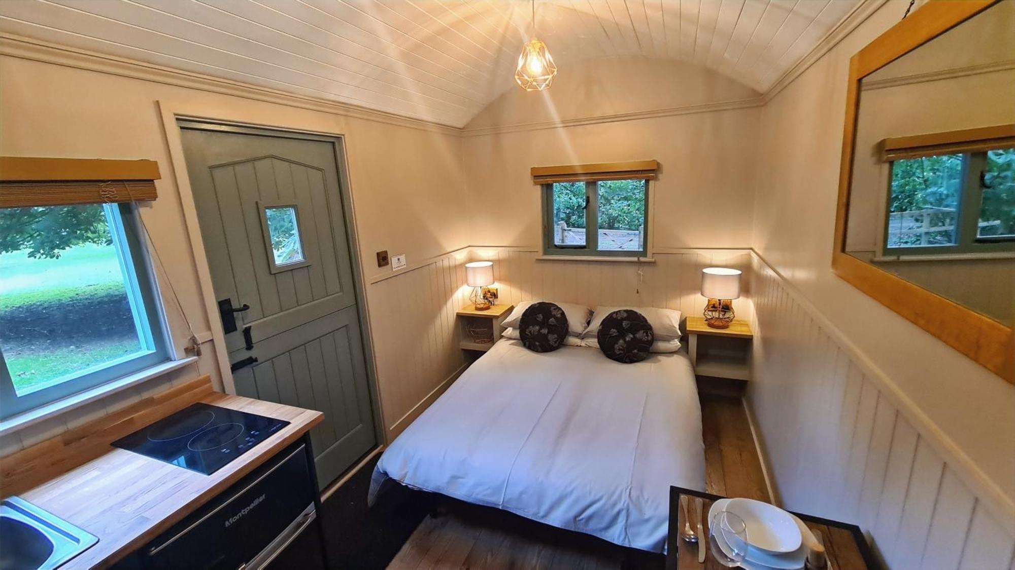 Horsley Hale Farm Glamping Hotel Ely Phòng bức ảnh